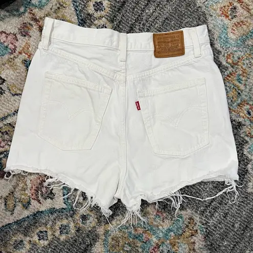 Levi's Levi’s Size 28 Raw Hem White Ribcage Shorts