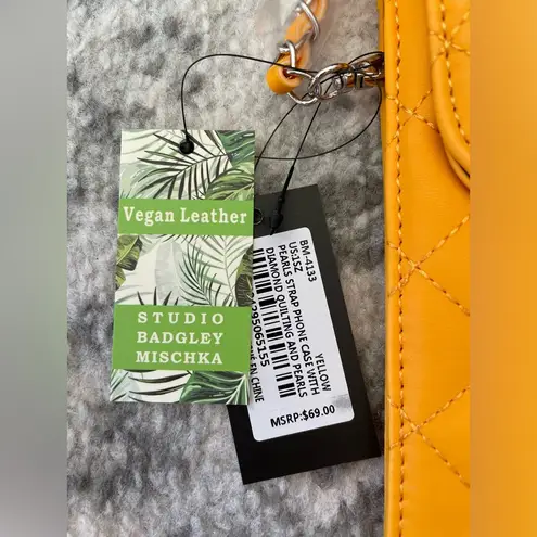 Badgley Mischka - Diamond Quilting and Studs Phone Case NWT in packaging