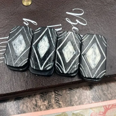 Vintage 70s Black & White Geometric Wood Stretch Bracelet | Boho Statement