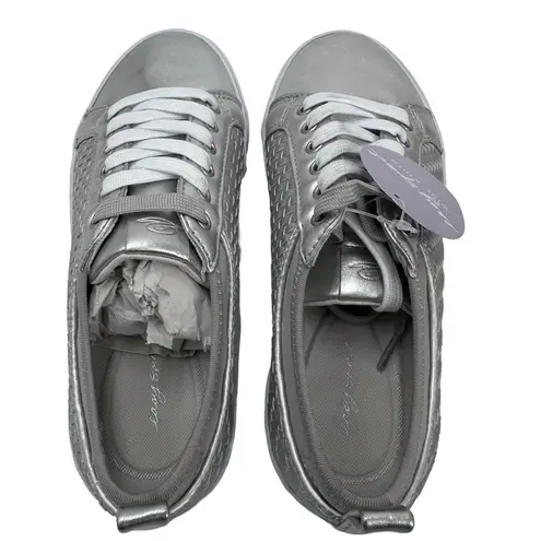 Easy Spirit  Size 6.5 W Women Sneaker Silver Synthetic Wide Width Lace Up NWOB