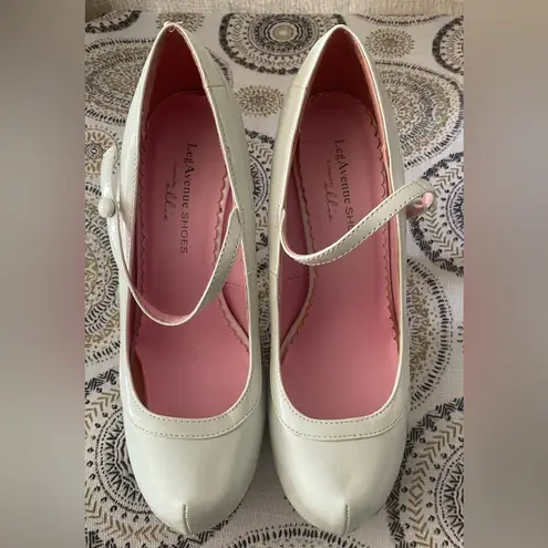 Leg Avenue Shoes By Ellie White Baby Doll Heels Size 8 New With Box