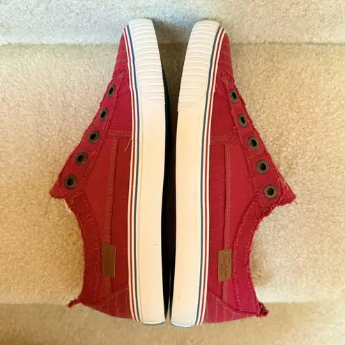 Blowfish Malibu Play No Lace Casual Sneaker Jester Red Size 8.5