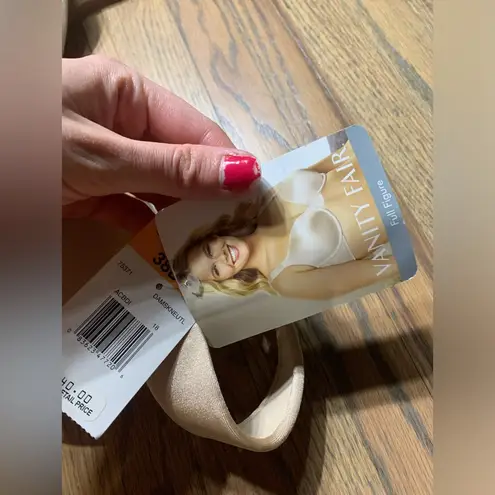 Vanity Fair NWT  bra 38DD beautiful benefits underwire