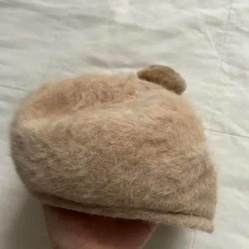 Vintage tan wool beret Cute pom Pom Pink