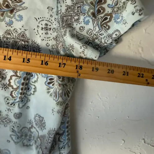 Relativity Women's Y2k Light Blue Paisley Print Short Sleeve T-Shirt Top L Boho