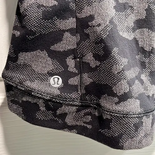 Lululemon  Close to Crossing Long Sleeve Riki Heritage Camo Black Women’s Size 4