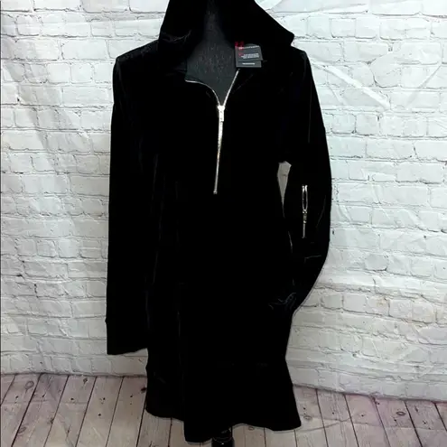 🎉HP🎉 N: Philanthropy “Pompano” Black Hooded Size Small