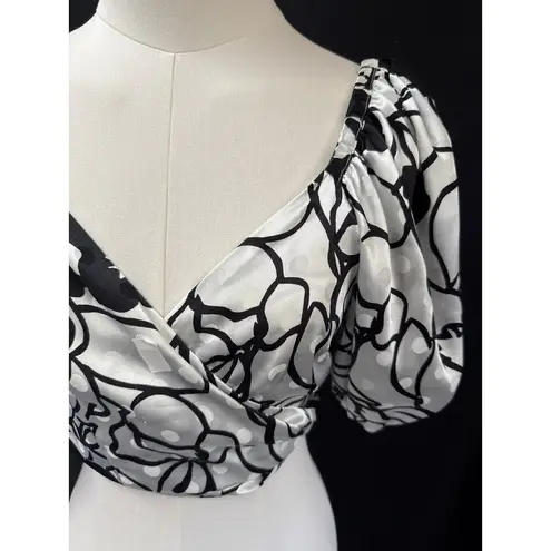 Women’s Ronny Kobo Black and Silver Wrap Cropped Top Sz 6