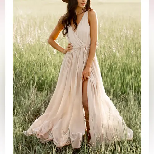 Joyfolie Miriam Cream Sand Maxi Dress NWOT Flowing Slit Boho Summer Wedding Size XS