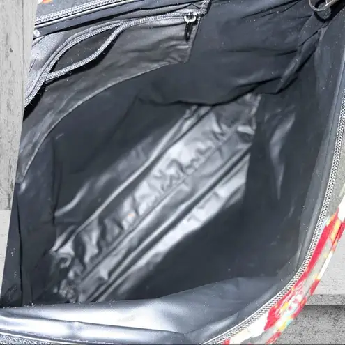 Adorable Santa Claus designed tote bag! Black