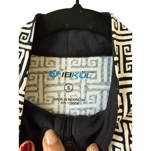 Ibkül Women's Sleeveless Mock Neck Golf Dress Black White Geometric S