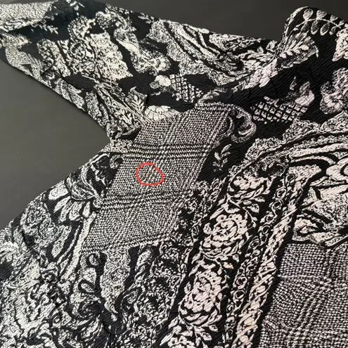 Alberto Makali Crinkle Sequin Top Black White Women Size S Button Up Artsy