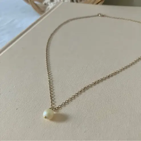 American Vintage Vintage Gold Chain Single Pearl Necklace “Juniper” Simple Classic Elegant Minimal Jewelry