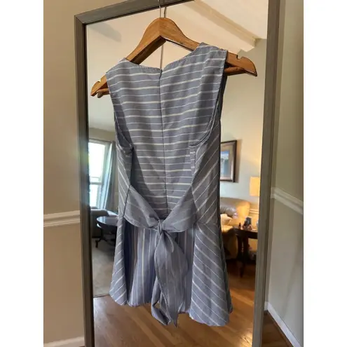 Doe & Rae Women's Shirt Size L Blue Striped Sleeveless