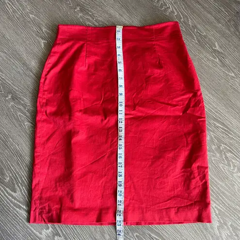 Anne Klein  Skirt Size 10 Petite Red Back Slit