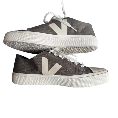 VEJA - WATA II Low Ripstop Sneakers Kaki Pierre Size 40 (Women’s 9)