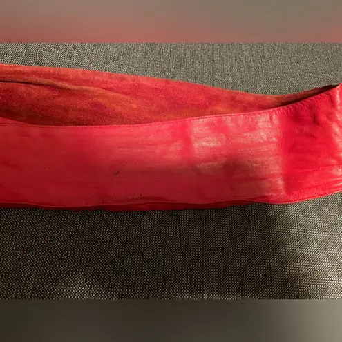 GORGEOUS 1980S SUPER WIDE RED LEATHER WAIST BELT