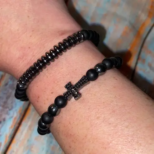 Black Matte Agate with Onyx Bead Cross Bracelet Black