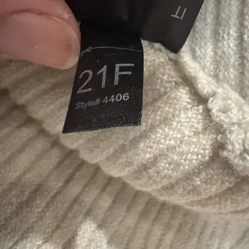 Kuhl Women's Med Turtleneck Sweater Ribbed Knit Merino Wool Blend Ivory Gorpcore