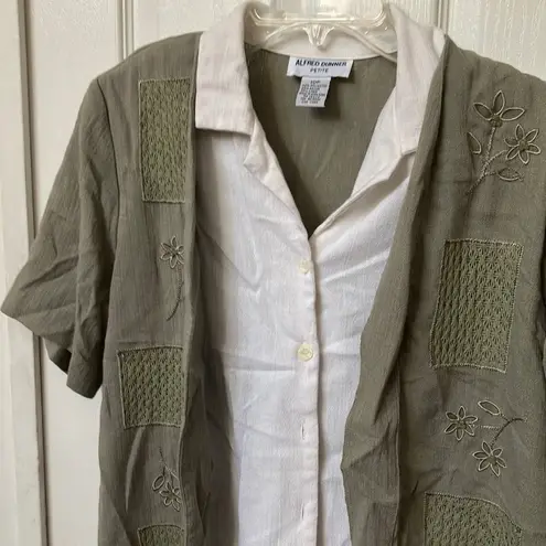 Alfred Dunner FINAL MARKDOWN  blouse one piece two piece look 10 petite - Image 1