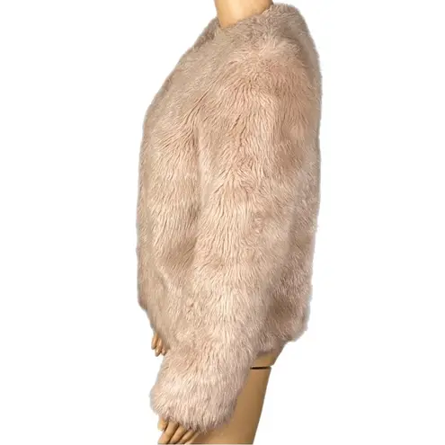 Forever 21  “EXCLUSIVE” tan color, faux fur jacket with POCKETS. Size Small. VGUC