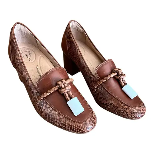 Brioso Maureen Tailored Colorbloack Leather Pumps, Size 8 Tassels NWOT comfort Brown