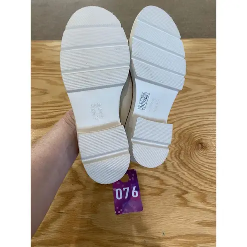 Naturalizer Desi Women's 6.5 W Vanilla Beige Leather Chain Slip-On Loafers