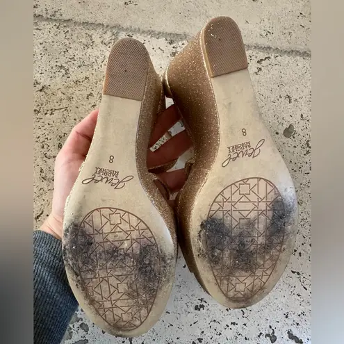 Jewel Badgley Mischka Gold Glitter Wedge Shoe Size 8