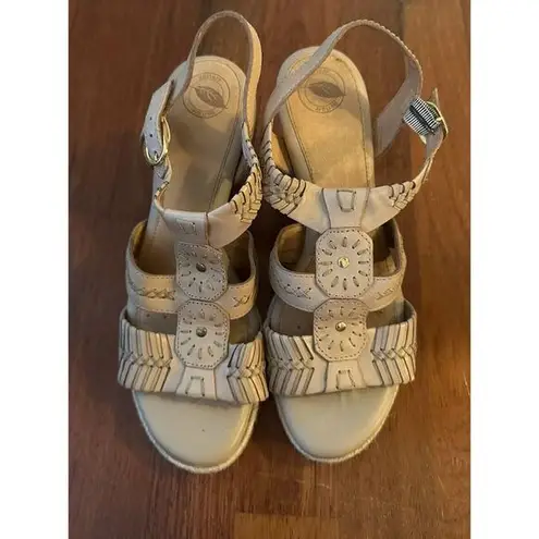 Nurture Mackenna Sandals Wedge Strappy Espadrille Sole Size 9M Nude Boho Aztec