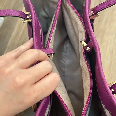 Michael Kors NWOT - Never worn  Tote Bag (purple-ish color)