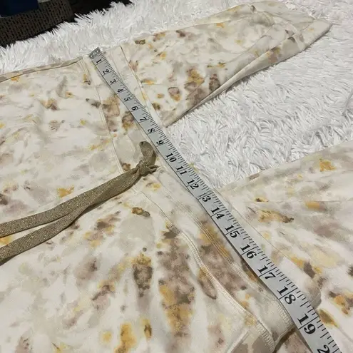 Johnny Was Calme Lounge Joggers in Beige Animal Tie Dye XL