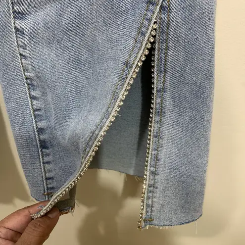 BBJ Los Angeles Jeans Womens Size 5 (27)Blue Flare Rhinestone Front Slit Raw Hem Blue