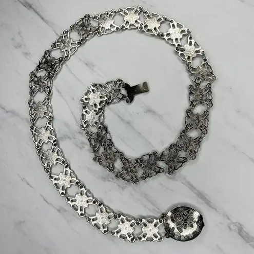 Ornate Silver Tone Flower Chain Belt Double Hook Decorative One Size ✨