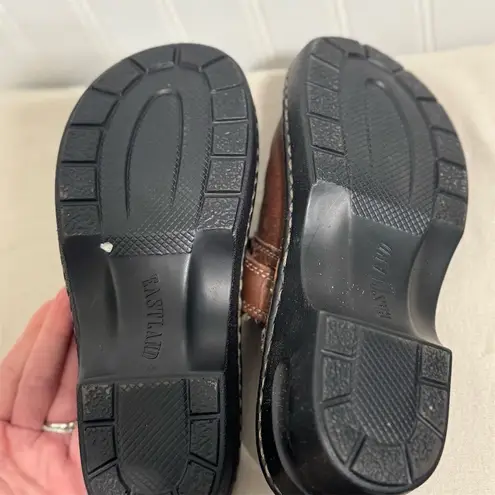 EastLand Mae 6M Brown Leather Clogs Mule Chunky Buckle Cottagecore Comfort Shoe