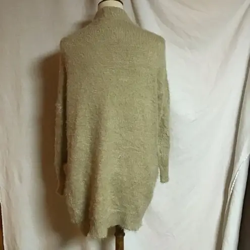 Woven Heart fuzzy tan slouchy cardigan