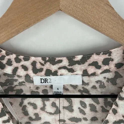 DR2 Soft Pink Gray Leopard Print Chiffon V
