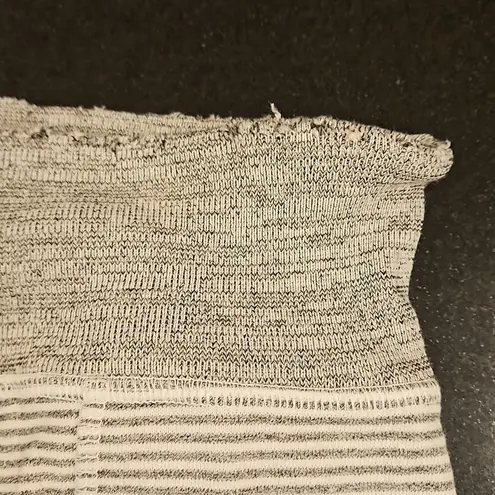 The Great ππ The Gym Pant ~ Gray and White Stripes Distressed Size 2 Medium NWT