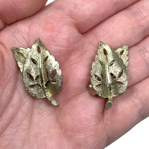 Vintage Signed BSK Leaves Clip On Earrings Classy Bohemian Retro Statement