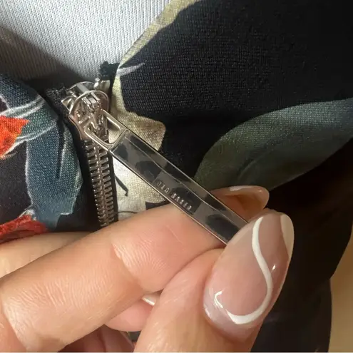 Ted Baker  Trinni floral asymmetric midi dress 1/ US4