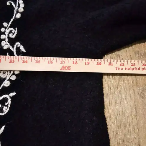 Womens Alpaca Wool Floral Embroidery Long Sweater Cardigan Heart Clasps Peru LRG Black Size L