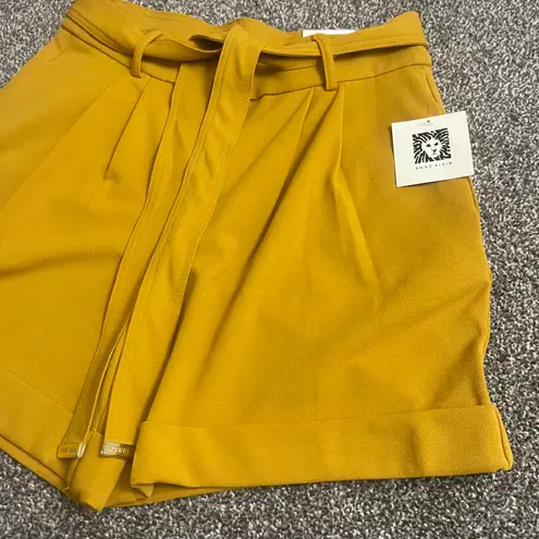 Anne Klein Nwt  Marigold Belt Dress Shorts Size Small