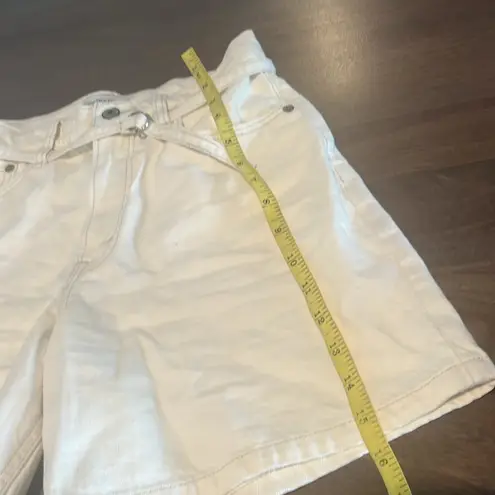 Abercrombie & Fitch  Women's Cream Jean Shorts Sz 25 NWT
