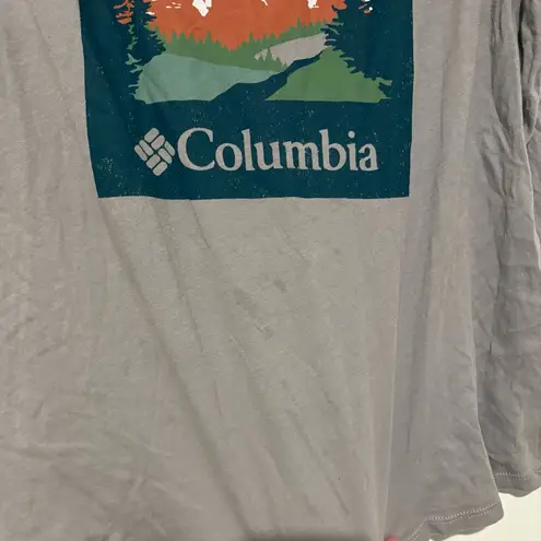 Columbia ‎ Mountain Graphic Tee grey Women’s size XL