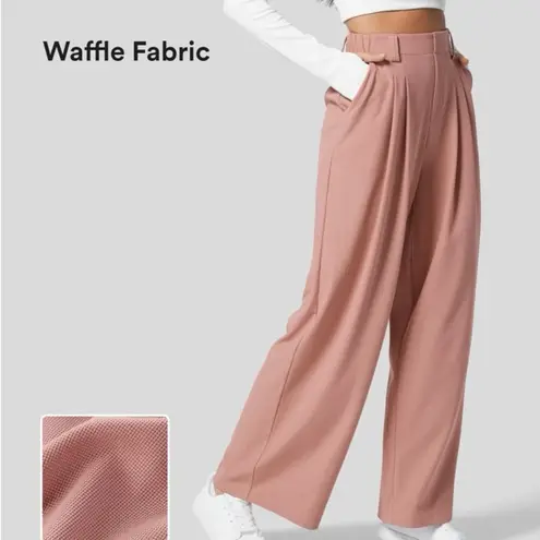 Halara 05H2.- High Waisted Plicated Side Pocket Wide Leg Waffle Work Pants.