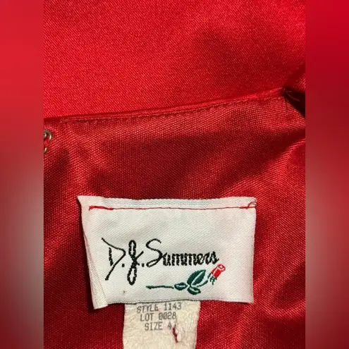 Preloved D.J. Summers Elegant Floor Length Red Evening Dress size 4
