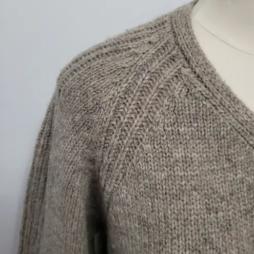 Cabela's  taupe wool blend vneck sweater size large