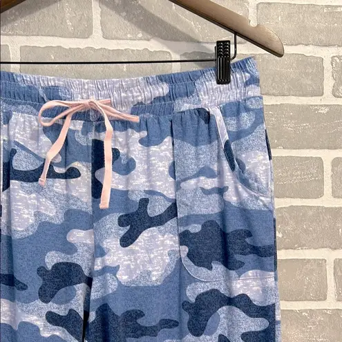 Jane & Bleecker Jane and Bleeker Blue Camo Loungewear Pull On Joggers w/ Pockets Women’s Medium