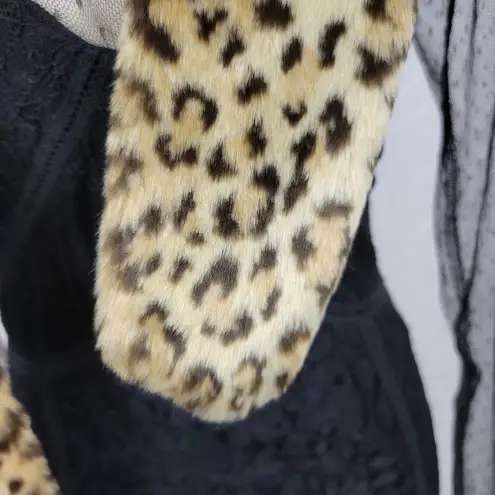 Fabulous Furs Womens Shawl Wraps 60" Brown Leopard Faux Fur Fluffy Winter Wraps