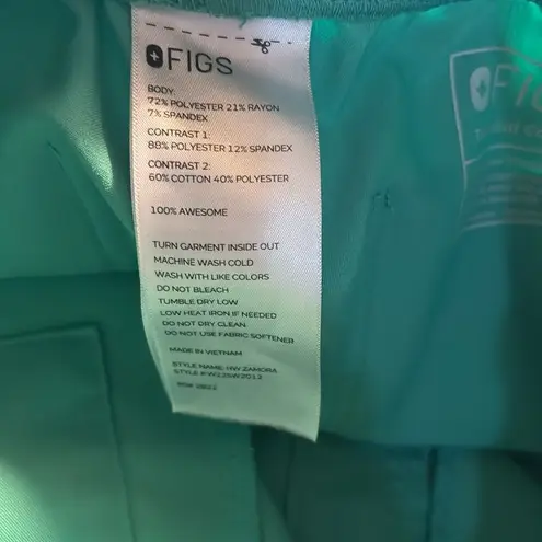 FIGS  Limited Edition Surgical Green Scrub Set Size XS Catarina Top Zamora Jogger