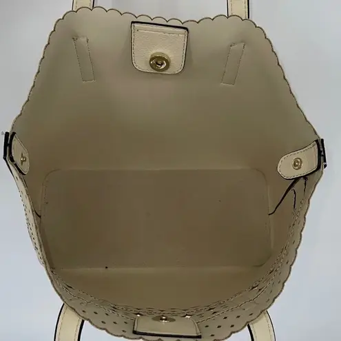 Womens Cream Sylviee Cut